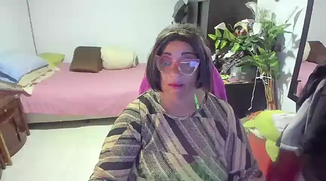 Snapshot of Mrs_mommy_ chatting on 01.15.25 Mrs mommy online show from 01.15.25