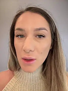 HotXMom online show from 01.21.25