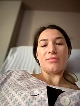 HotXMom online show from 10.23.25