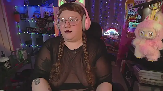 FatVeronica online show from 02.23.26