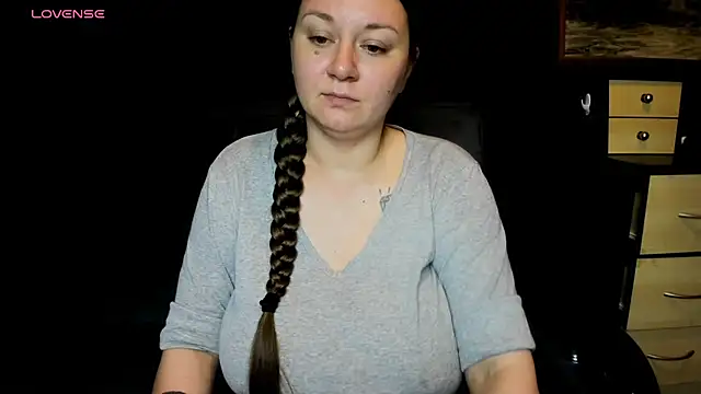 Snapshot of AlisaBacker chatting on 07.17.26 AlisaBacker online show from 07.17.26