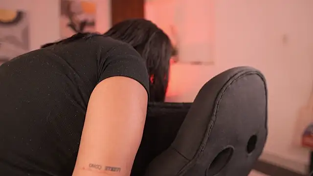 SheylaBakerr online show from 11.20.25