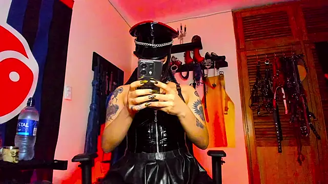 DominatrixBlue online show from 01.10.25