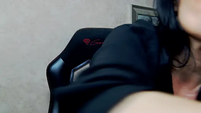 NicolleReyn online show from 01.07.26