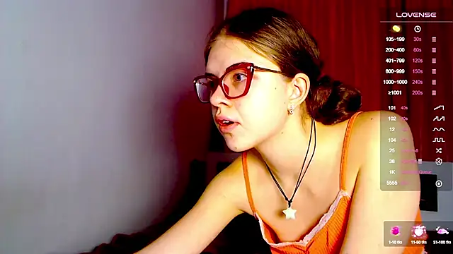 Sarah HS online show from 12.06.24