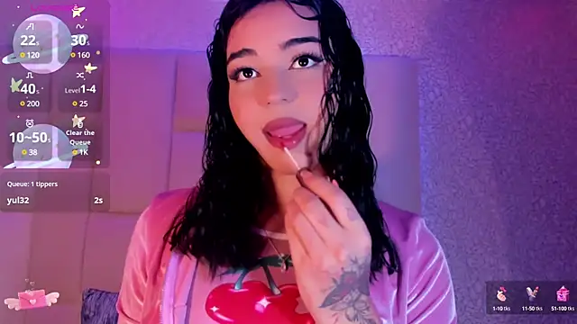 Snapshot of Summer_walkerr chatting on 02.11.25 Summer walkerr online show from 02.11.25