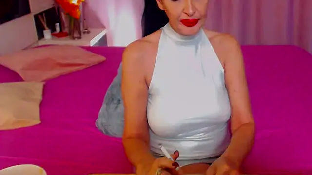 Snapshot of shannon4u chatting on 01.31.25 shannon4u online show from 01.31.25