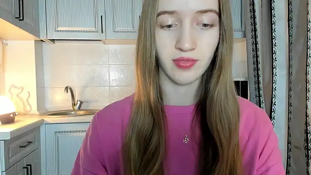 leslie my lovee online show from 11.18.25