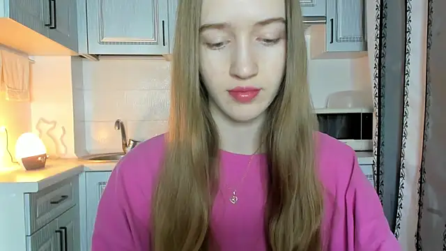 leslie my lovee online show from 11.28.25