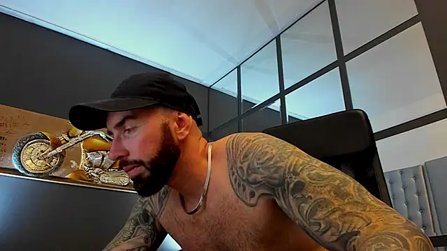 AronGrant online show from 11.09.25