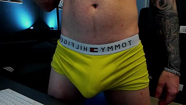 AronGrant online show from 03.10.26