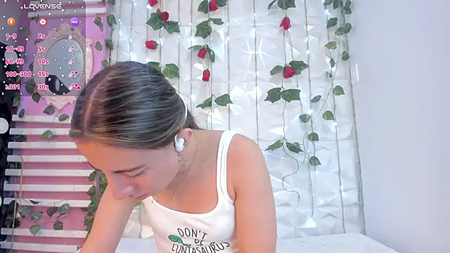 Miiaa doll online show from 01.24.25