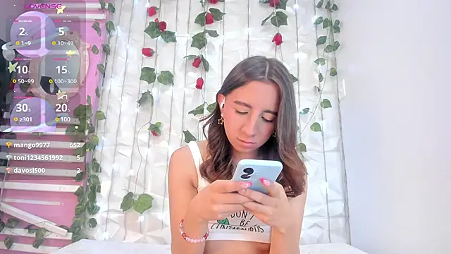 Miiaa doll online show from 01.24.25