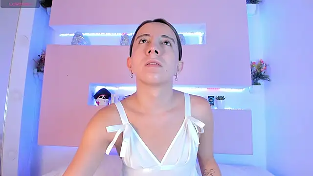 Miiaa doll online show from 03.06.25