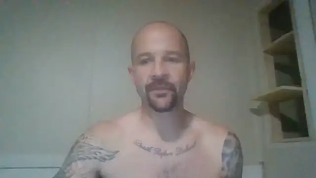 Snapshot of Kinkster615 chatting on 06.08.26 Kinkster615 online show from 06.08.26