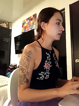 Snapshot of reme_ark23 chatting on 03.17.25 reme ark23 online show from 03.17.25