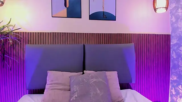 NicolleeEvanss online show from 03.07.26