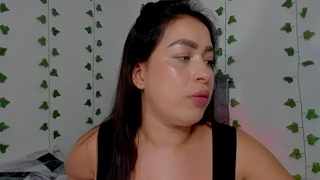 Miaa Garcia online show from 04.29.26