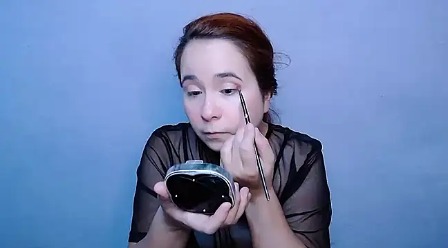 SubLayla01 online show from 01.19.25