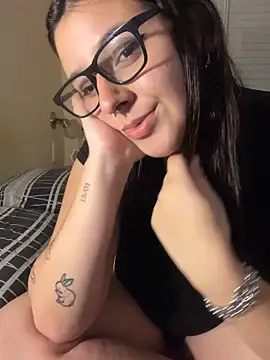 agoosvokk online show from 10.04.25