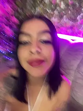 Snapshot of AbbyFtLuna chatting on 12.07.24 AbbyFtLuna online show from 12.07.24