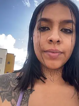 Snapshot of AbbyFtLuna chatting on 12.14.24 AbbyFtLuna online show from 12.14.24