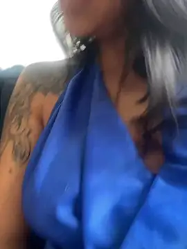 Snapshot of AbbyFtLuna chatting on 12.31.24 AbbyFtLuna online show from 12.31.24