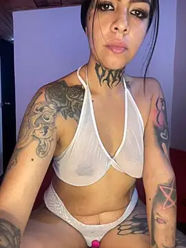 Snapshot of AbbyFtLuna chatting on 02.16.25 AbbyFtLuna online show from 02.16.25