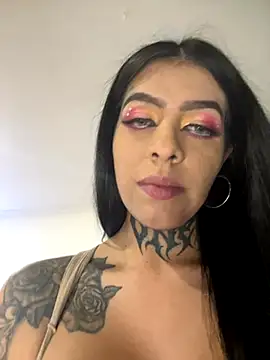 Snapshot of AbbyFtLuna chatting on 09.30.25 AbbyFtLuna online show from 09.30.25