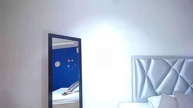 Snapshot of exotic_karmella chatting on 02.24.25 exotic karmella online show from 02.24.25