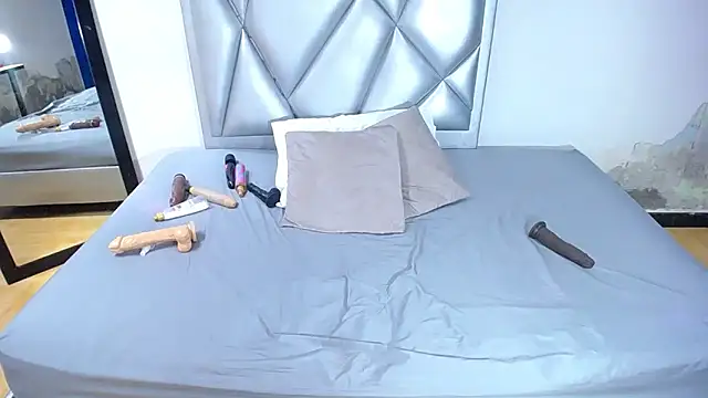 Snapshot of exotic_karmella chatting on 03.03.25 exotic karmella online show from 03.03.25