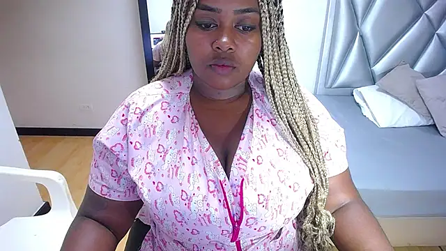 Snapshot of exotic_karmella chatting on 03.08.25 exotic karmella online show from 03.08.25