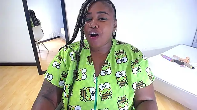 Snapshot of exotic_karmella chatting on 10.03.25 exotic karmella online show from 10.03.25