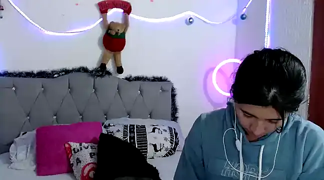 Yeimy sweetf online show from 12.04.24