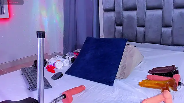 sarayhorny69 online show from 12.30.24