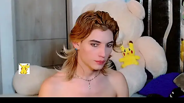 Snapshot of honey_skin chatting on 12.20.24 honey skin online show from 12.20.24