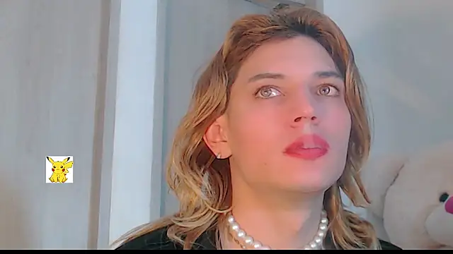 Snapshot of honey_skin chatting on 02.24.25 honey skin online show from 02.24.25