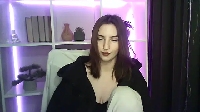 Snapshot of X_Alisa chatting on 02.23.25 X Alisa online show from 02.23.25