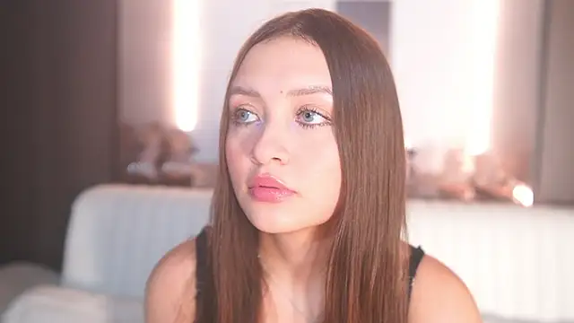 Snapshot of katlyn_martins chatting on 07.18.26 katlyn martins online show from 07.18.26