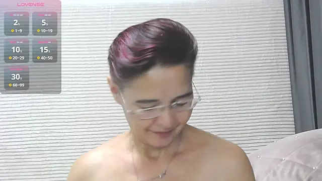 StaceyDarling online show from 11.29.25