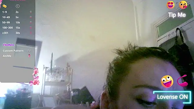 Snapshot of lorena789 chatting on 09.28.25 lorena789 online show from 09.28.25