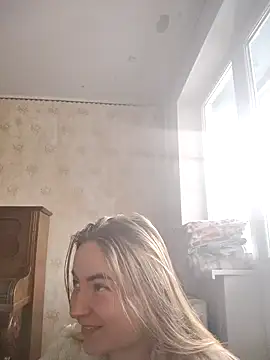 ElenaMaeer online show from 02.05.26