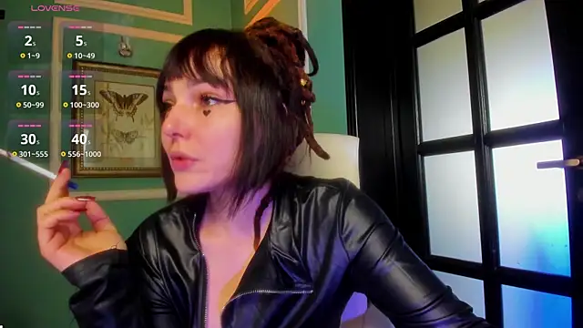 1Munique online show from 11.26.25