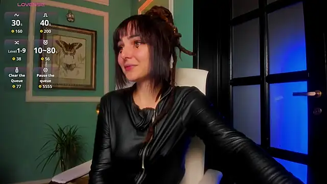 1Munique online show from 11.29.25