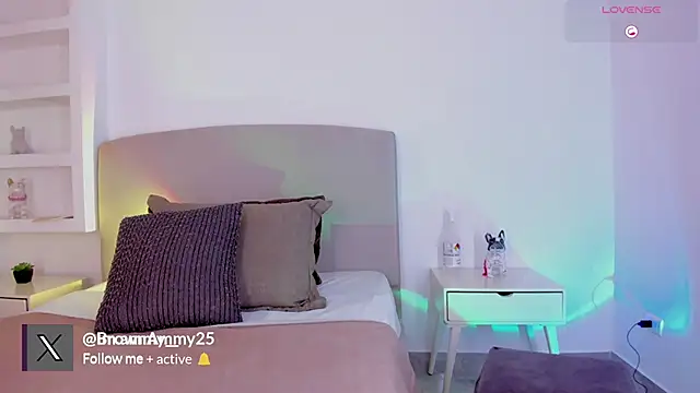 Snapshot of Ammy_xx chatting on 03.13.25 Ammy xx online show from 03.13.25