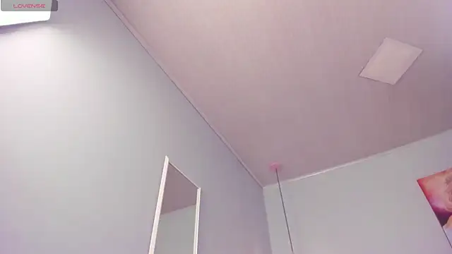 ScarletGV online show from 02.20.25