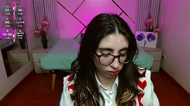 Snapshot of LenaRoses chatting on 02.06.26 LenaRoses online show from 02.06.26