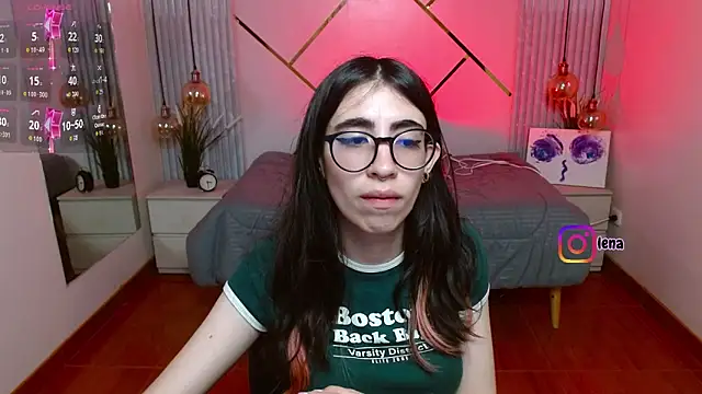 LenaRoses online show from 05.12.26