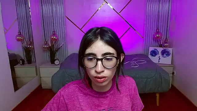 LenaRoses online show from 05.15.26