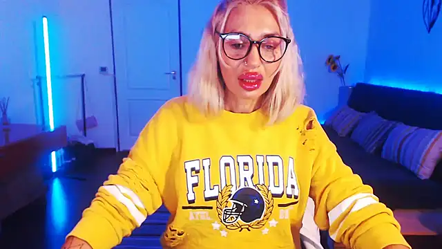 beauty chl0e online show from 12.15.24